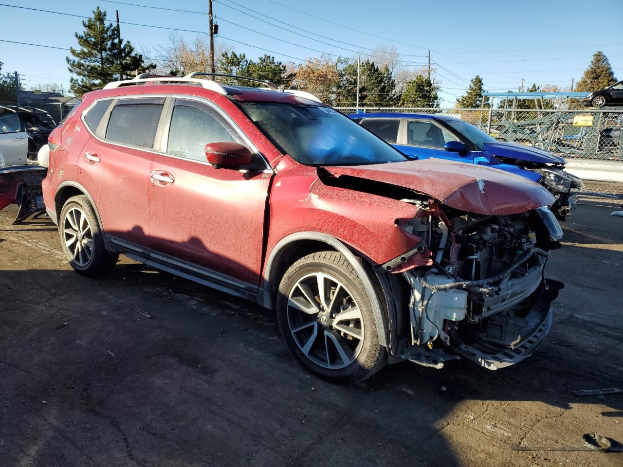 2017 Nissan Rogue VIN JN8AT2MV2HW277534 Copart auction photo, front end damage thumbnail 4