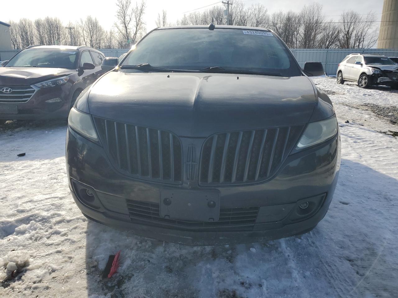 2011 Lincoln MKX VIN 2LMDJ8JKXBBJ25327 Copart auction photo, mechanical / side damage thumbnail 5