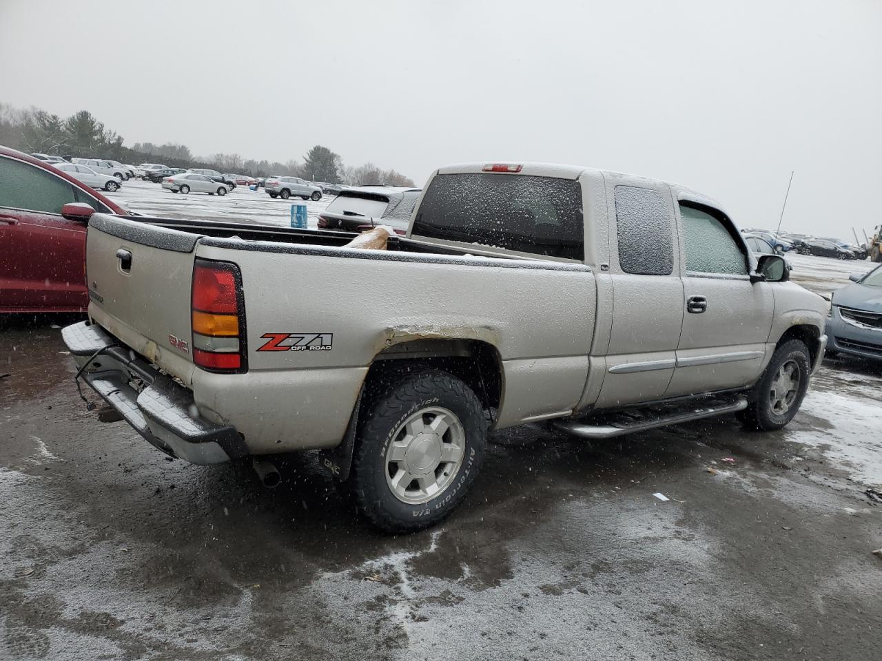 2006 GMC Sierra VIN 1GTEK19Z66Z203924 Copart auction photo, rear end damage thumbnail 3