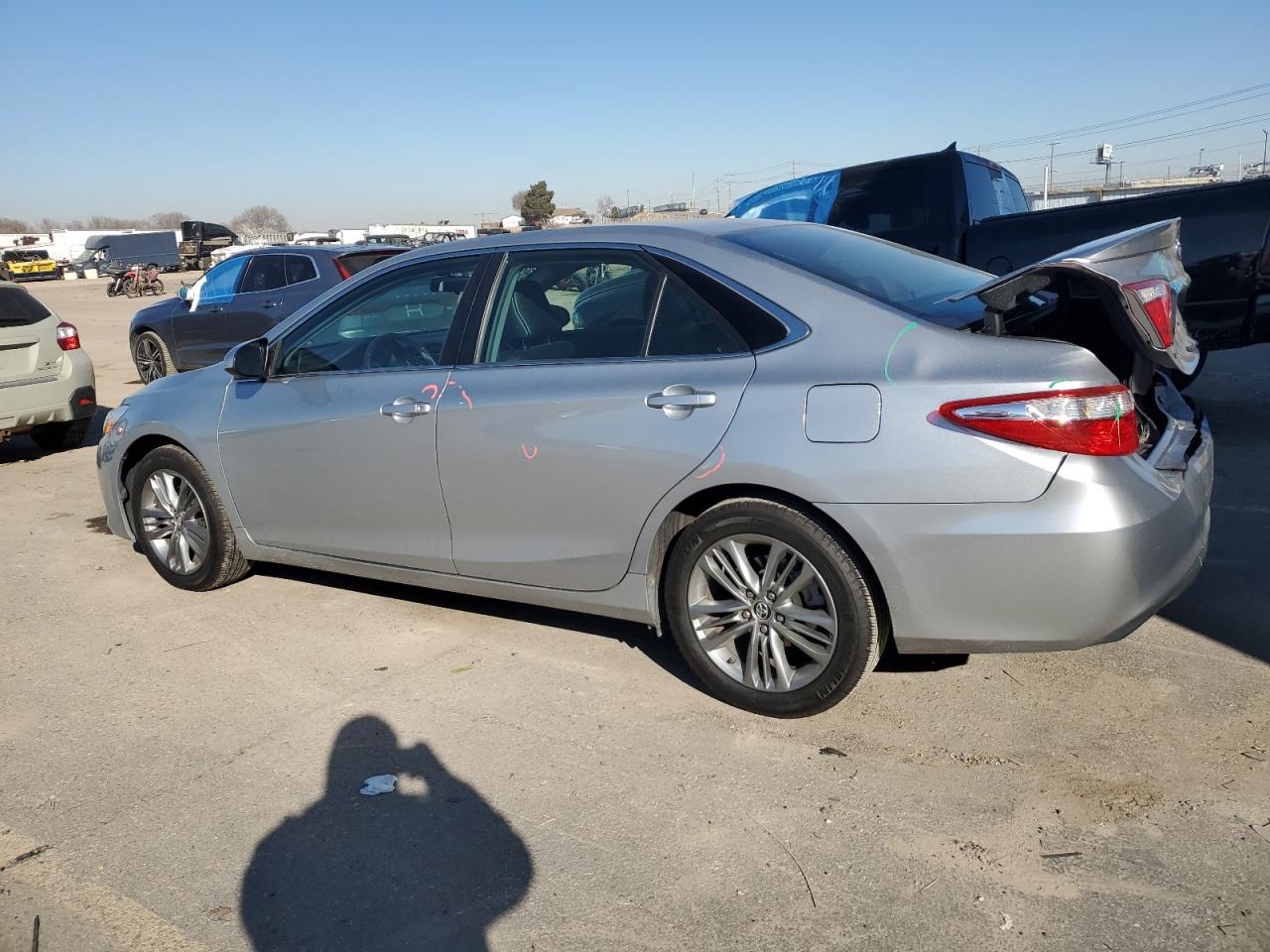 2015 Toyota Camry VIN 4T1BF1FK8FU074334 Copart auction photo, rear end damage thumbnail 2