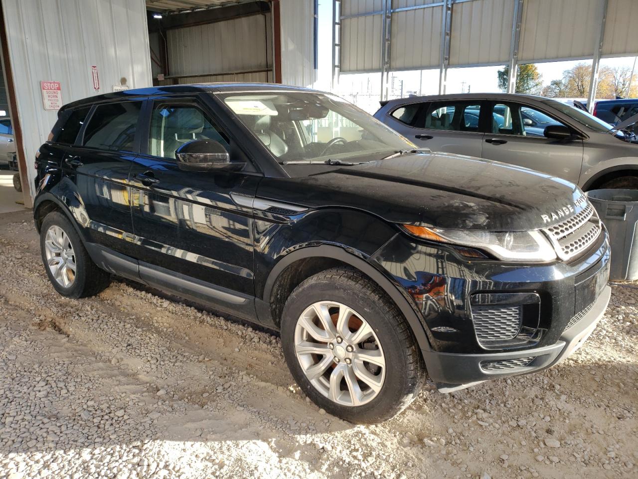 2018 Land Rover Range Rover VIN SALVP2RX2JH291920 Copart auction photo, mechanical / minor dent/scratches damage thumbnail 4