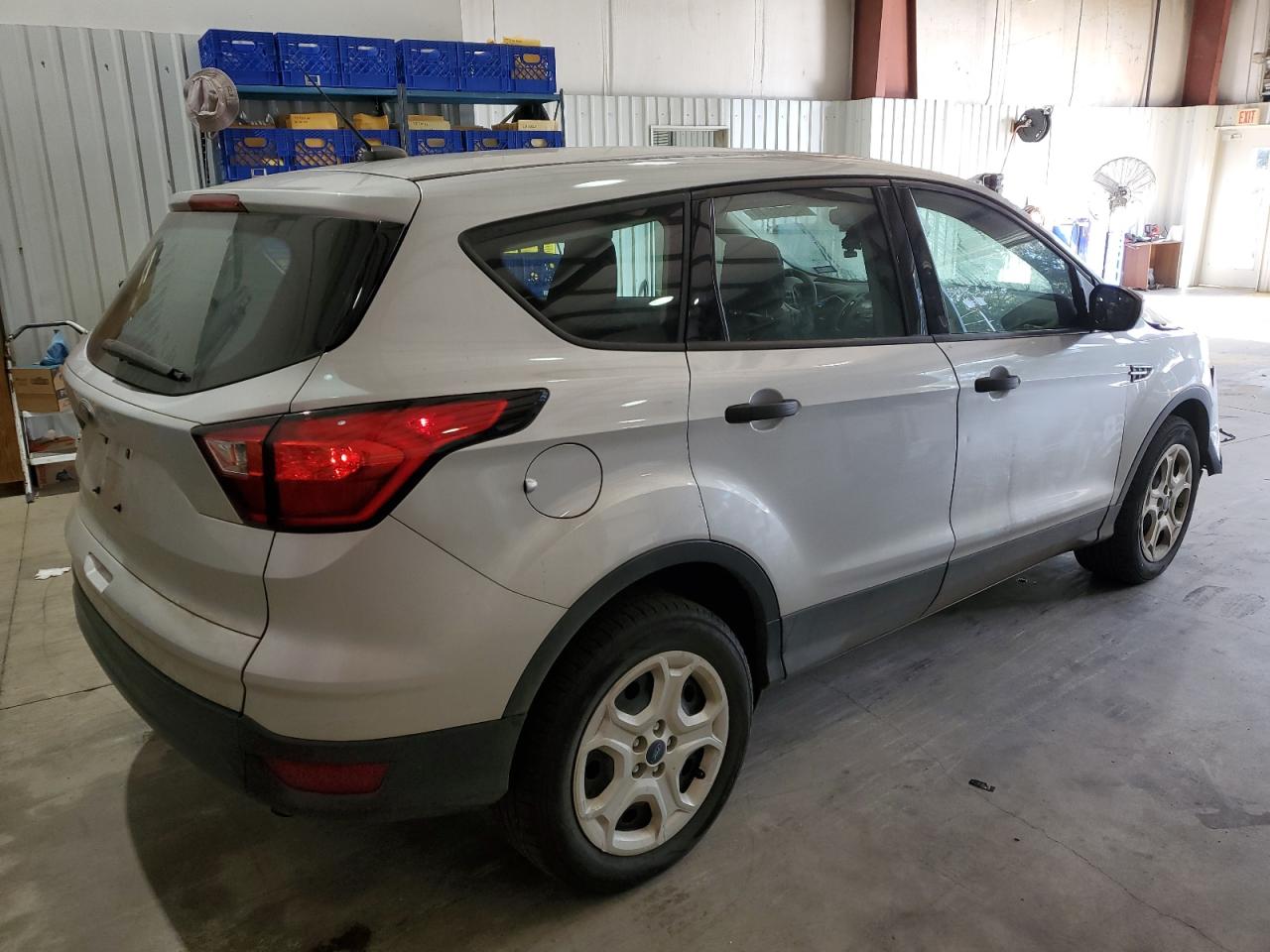 2019 Ford Escape VIN 1FMCU0F70KUA04904 Copart auction photo, front end / minor dent/scratches damage thumbnail 3