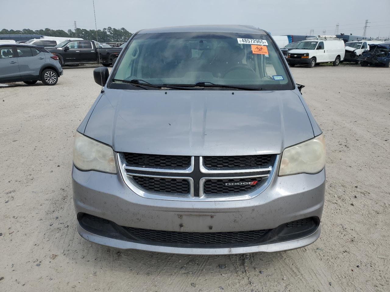 2014 Dodge Caravan VIN 2C4RDGBG4ER411350 Copart auction photo, side / minor dent/scratches damage thumbnail 5