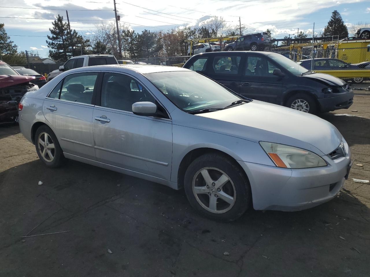 2004 Honda Accord VIN 1HGCM56684A164821 Copart auction photo, front end damage thumbnail 4