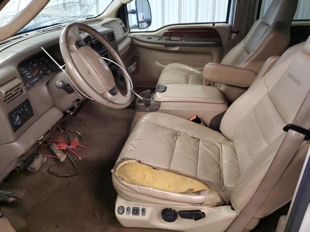 2003 Ford F250 VIN 1FTNW21P63EC94555 Copart auction photo, front end / all over damage thumbnail 7