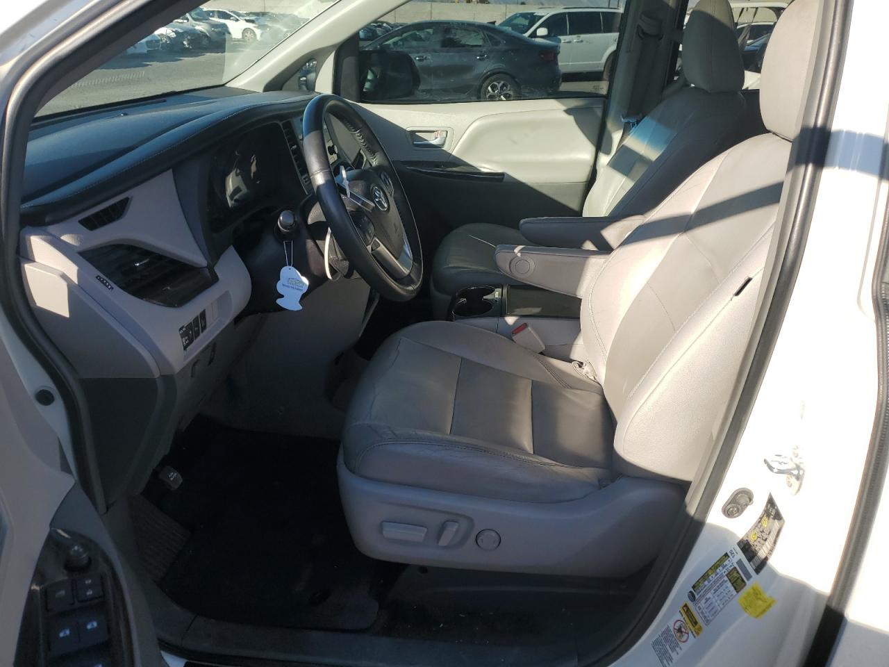 2016 Toyota Sienna VIN 5TDYK3DC7GS747105 Copart auction photo, side / rear end damage thumbnail 7