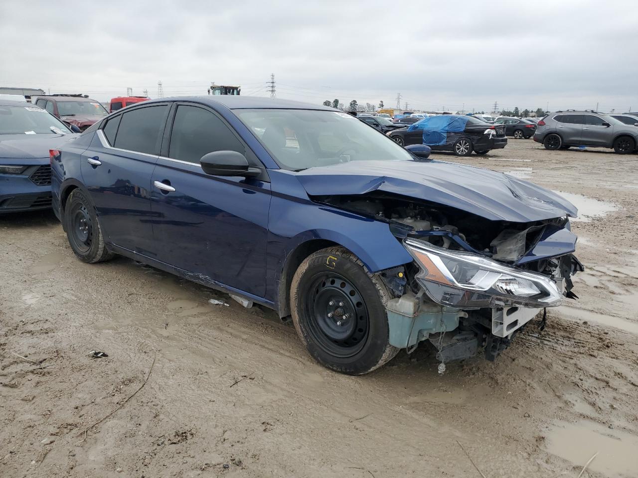 2020 Nissan Altima VIN 1N4BL4BV7LN306786 Copart auction photo, front end / side damage thumbnail 4