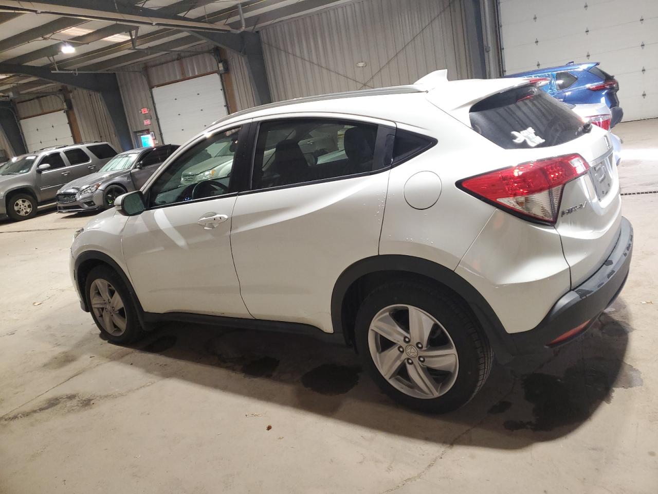 2019 Honda HR-V VIN 3CZRU6H52KM737113 Copart auction photo, front end damage thumbnail 2