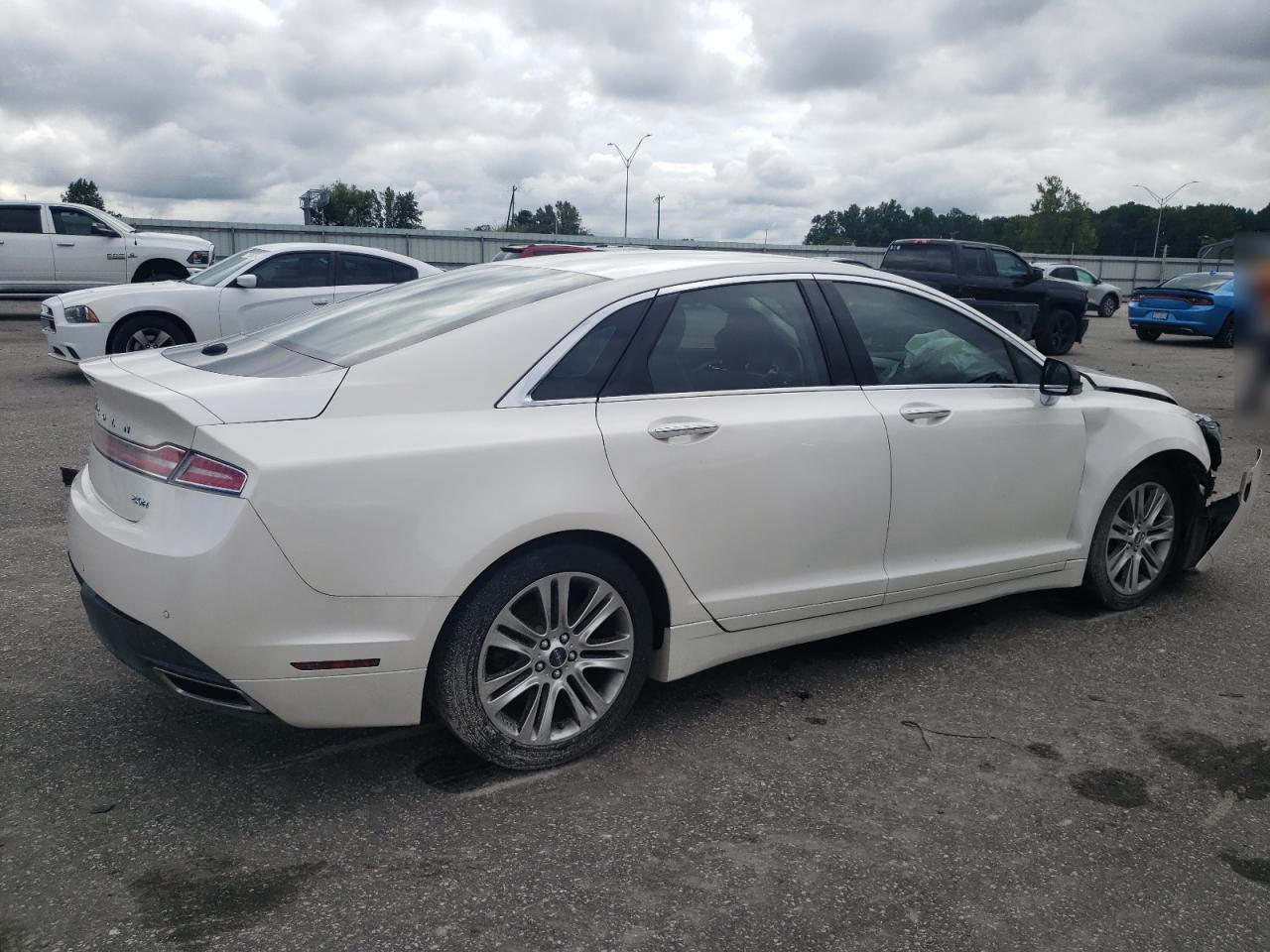 2014 Lincoln MKZ VIN 3LN6L2LU6ER807296 Copart auction photo, front end damage thumbnail 3