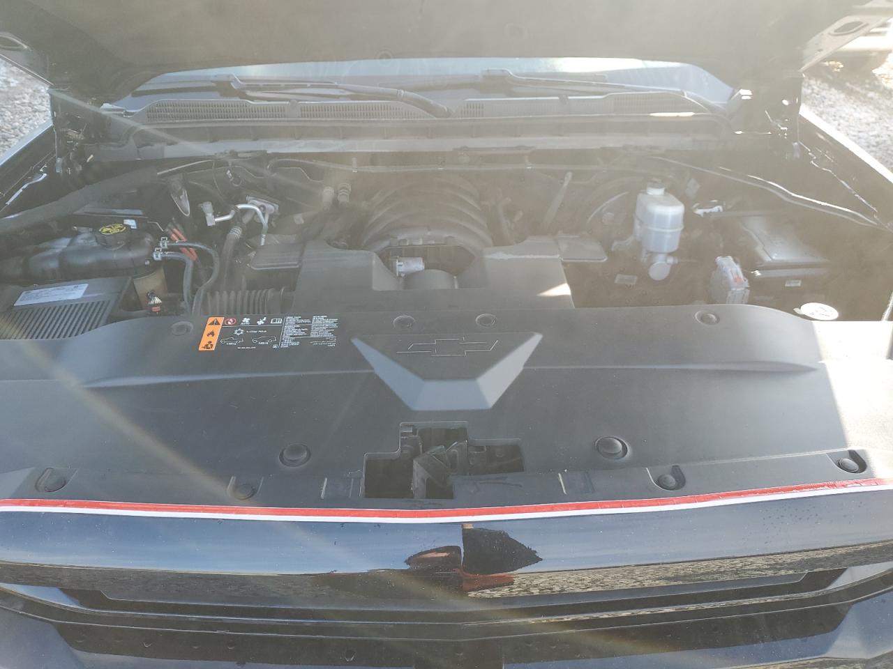 2018 Chevrolet Silverado VIN 3GCUKREC5JG555607 Copart auction photo, all over damage thumbnail 11