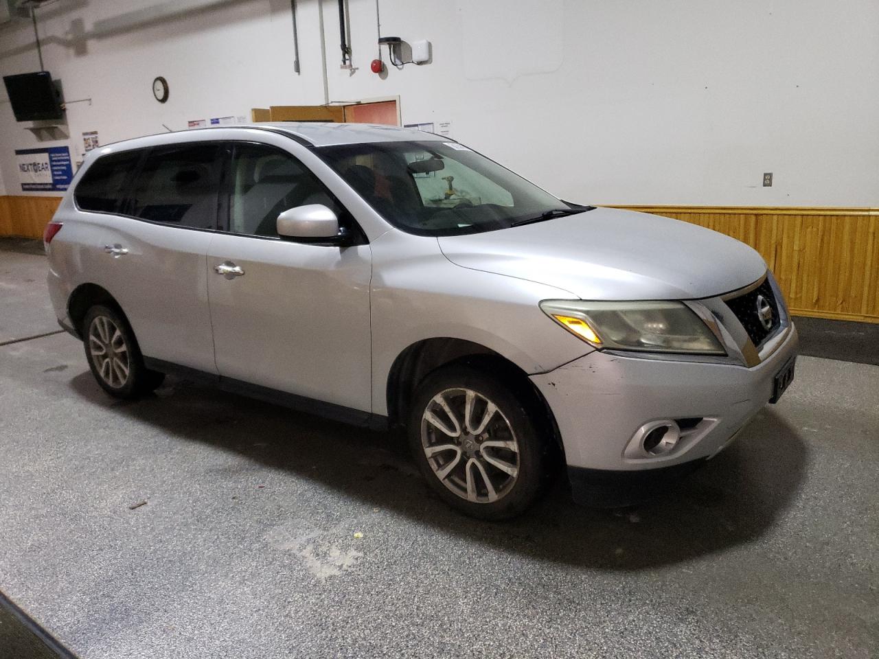 2013 Nissan Pathfinder VIN 5N1AR2MN0DC637322 Copart auction photo, front end damage thumbnail 4