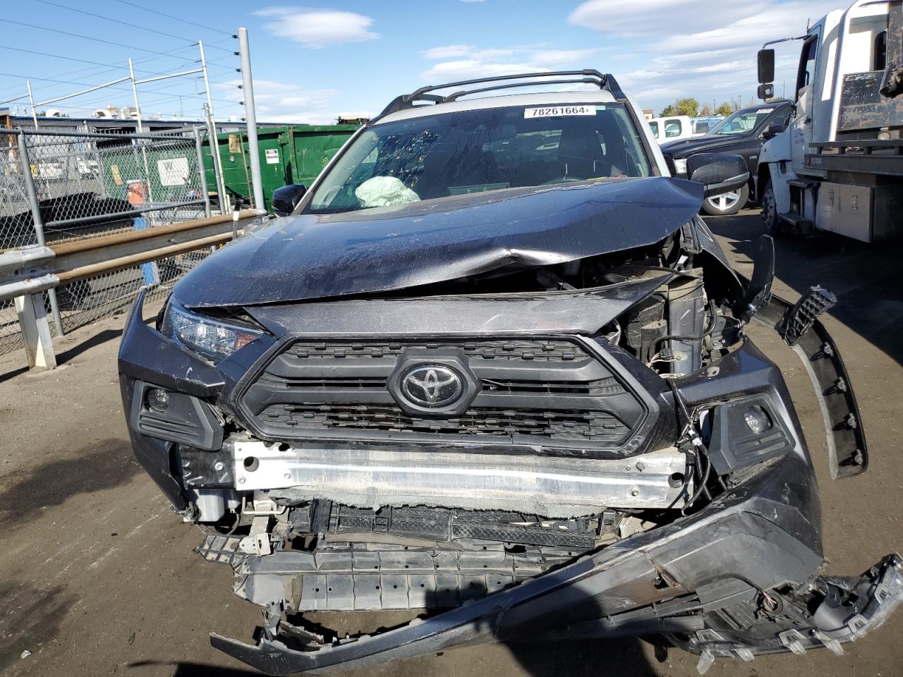 2020 Toyota RAV 4 VIN 2T3J1RFV4LC081126 Copart auction photo, front end damage thumbnail 5