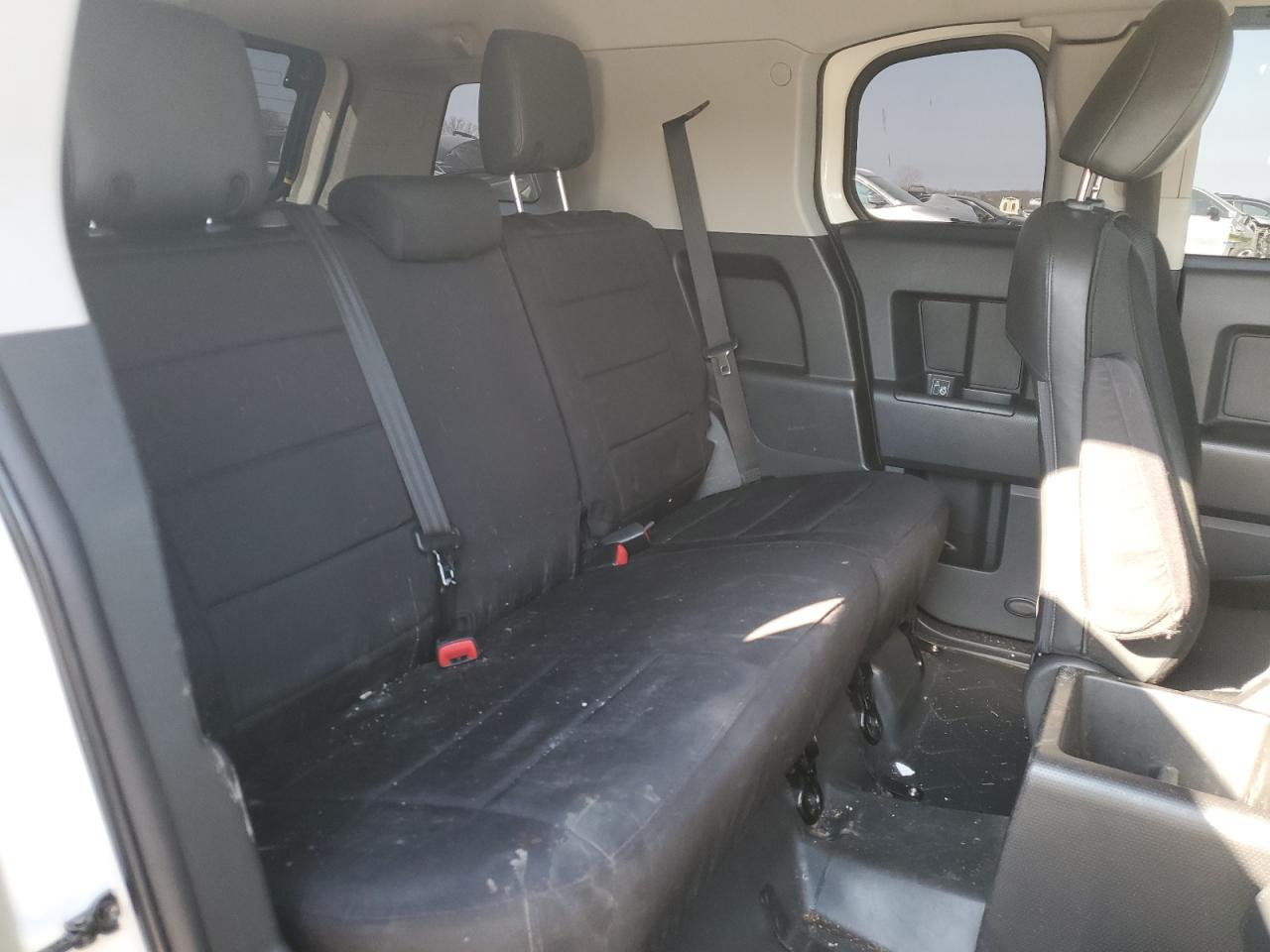 2011 Toyota FJ Cruiser VIN JTEBU4BF6BK106574 Copart auction photo, rear end damage thumbnail 11