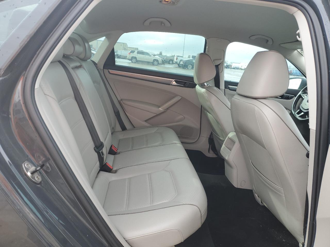 2017 Volkswagen Passat VIN 1VWDT7A37HC074453 Copart auction photo, rear end damage thumbnail 10