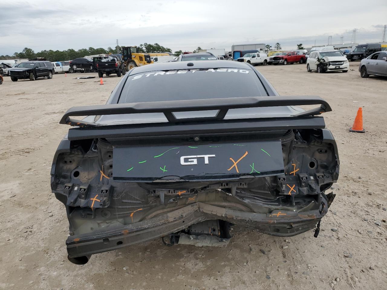 2016 Ford Mustang VIN 1FA6P8CF2G5306513 Copart auction photo, rear end / minor dent/scratches damage thumbnail 6