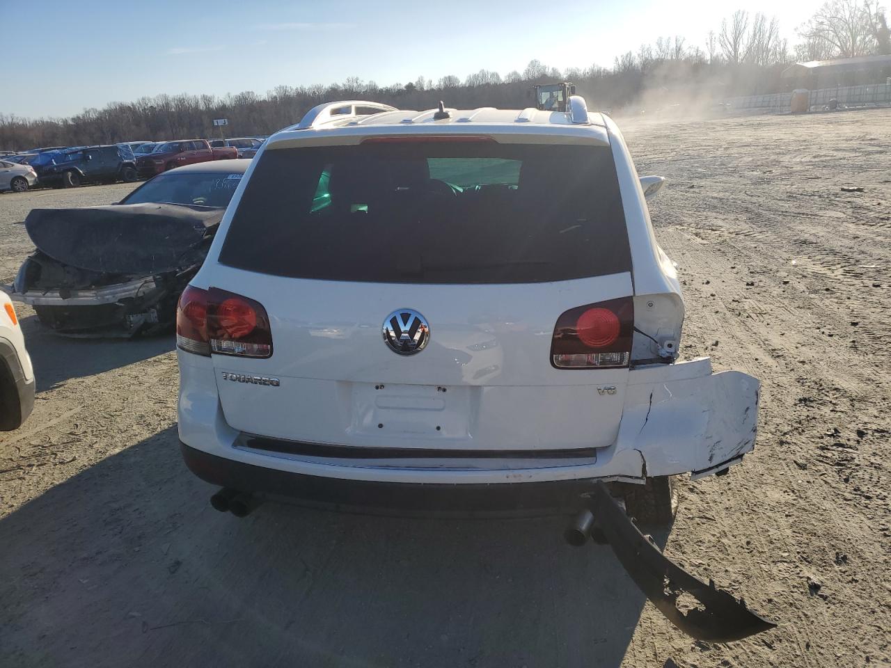 2009 Volkswagen Touareg VIN WVGBE77L79D017480 Copart auction photo, all over damage thumbnail 6