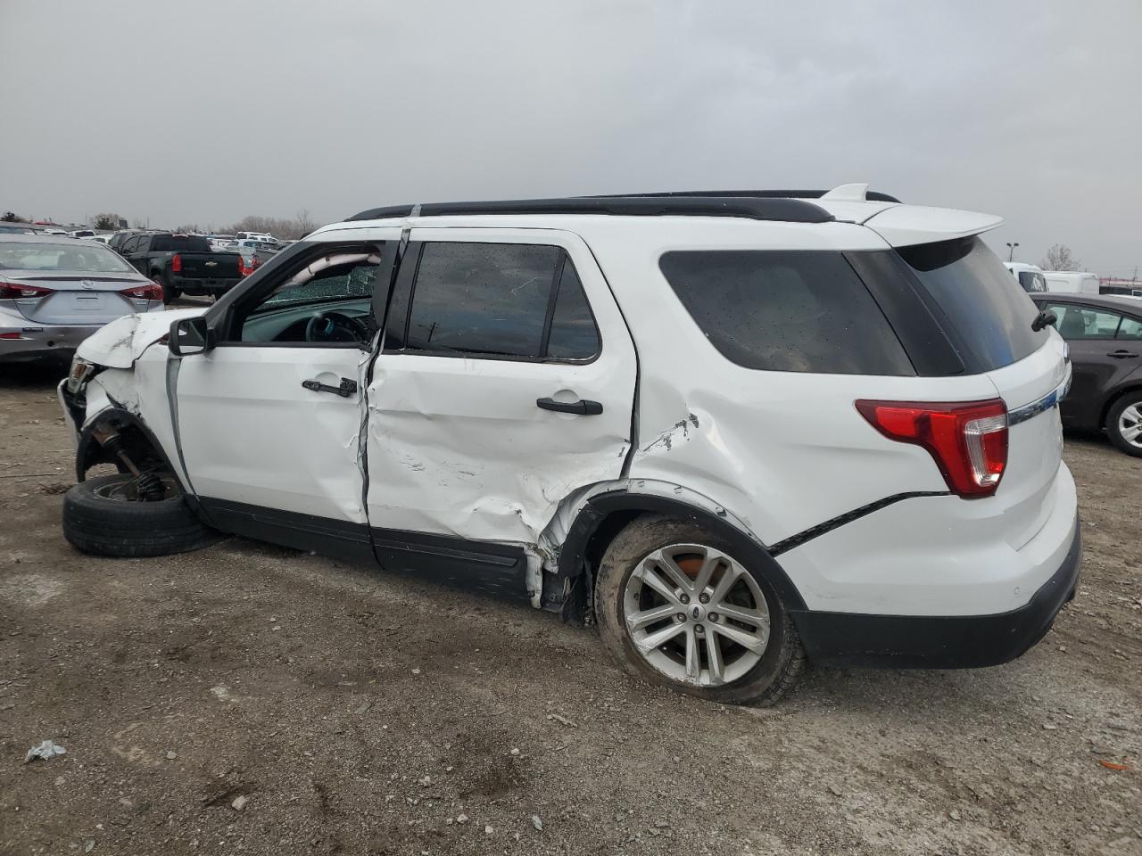 2016 Ford Explorer VIN 1FM5K8B81GGD32415 Copart auction photo, all over damage thumbnail 2