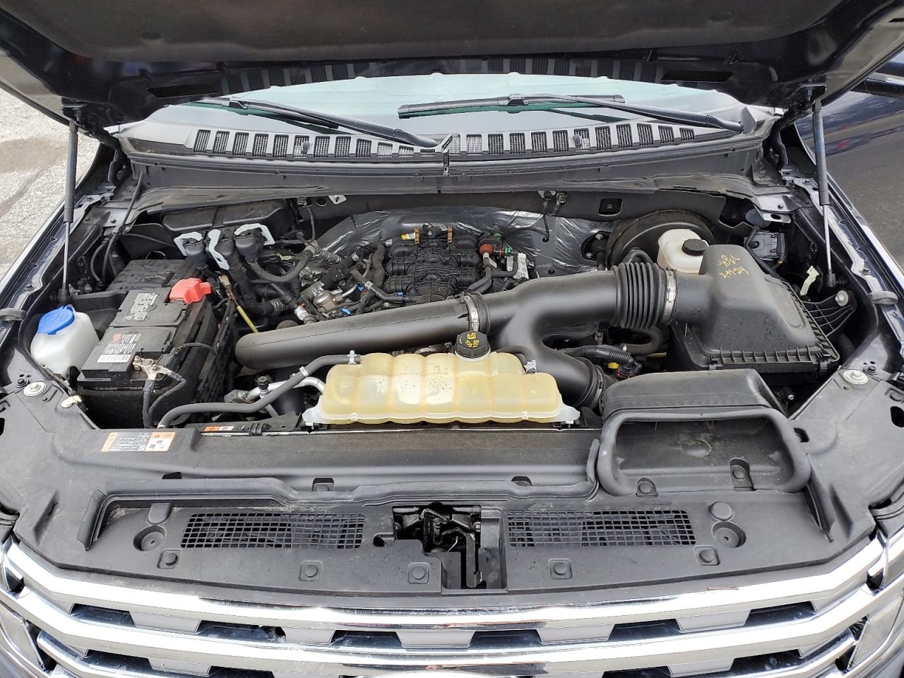 2021 Ford Expedition VIN 1FMJK1JT4MEA40275 Copart auction photo, top/roof / minor dent/scratches damage thumbnail 14
