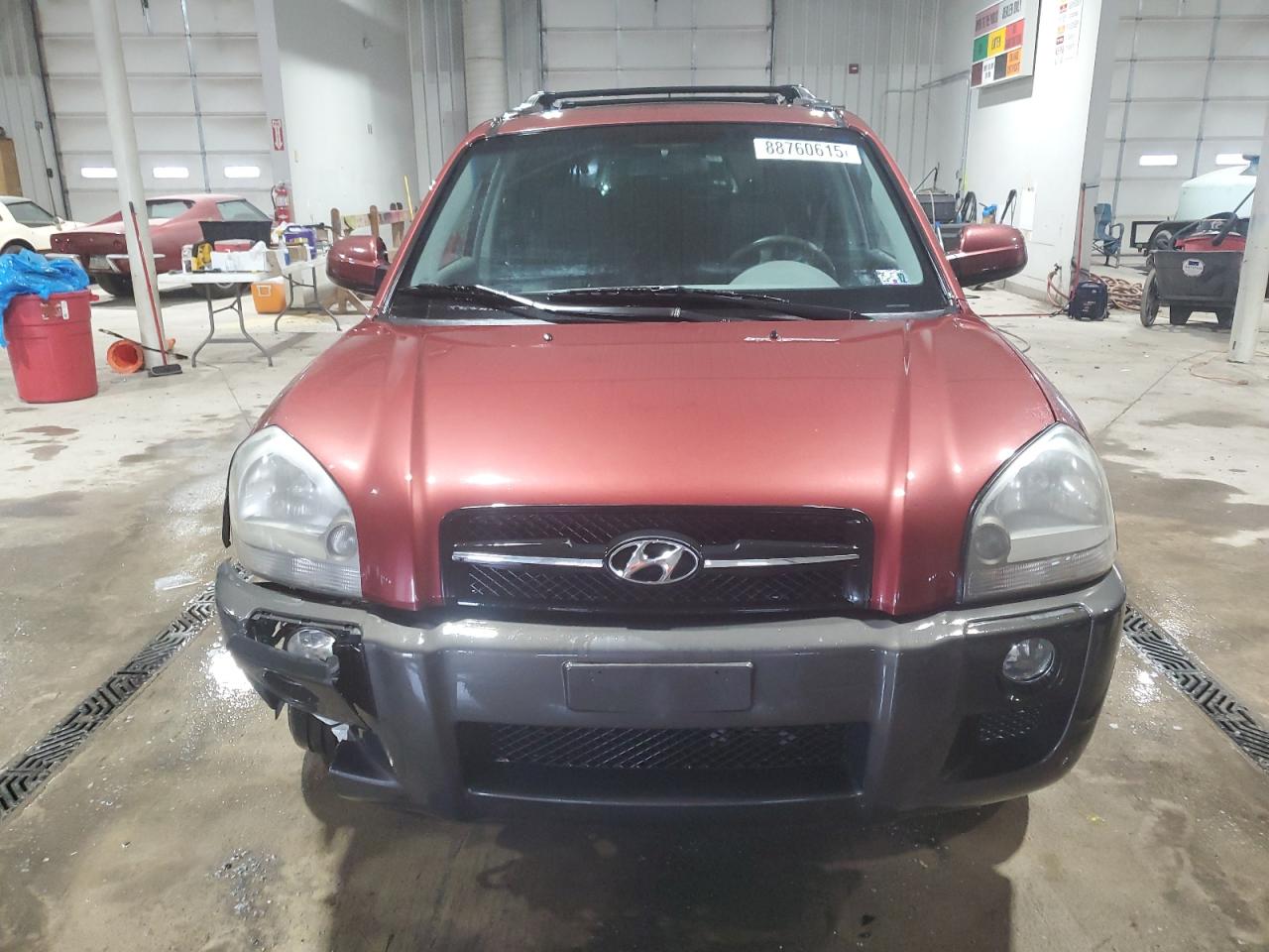 2007 Hyundai Tucson VIN KM8JN72D17U667933 Copart auction photo, front end / side damage thumbnail 5