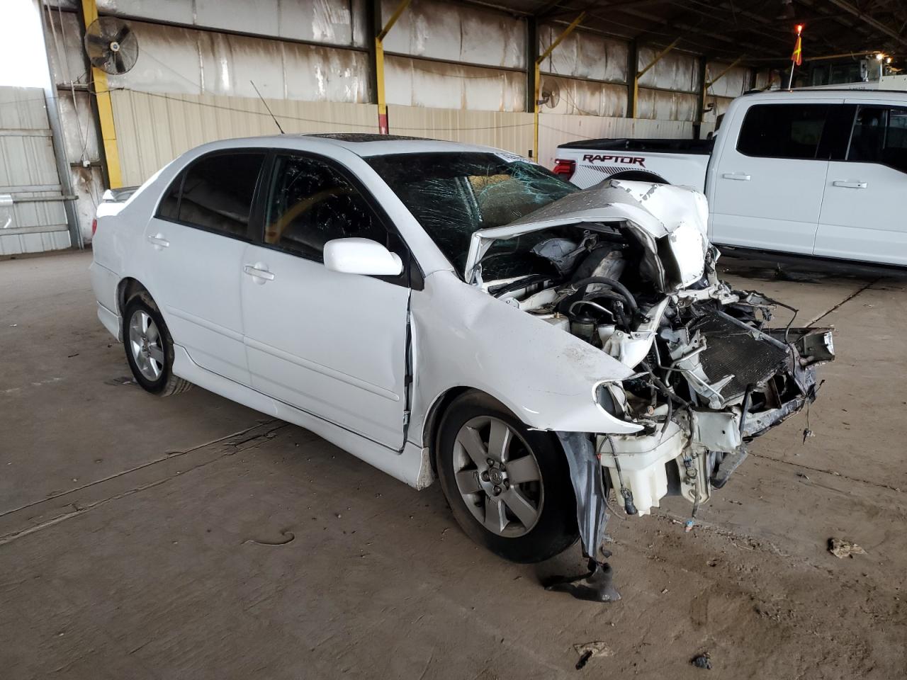 2005 Toyota Corolla VIN 1NXBR32E85Z512058 Copart auction photo, front end damage thumbnail 4