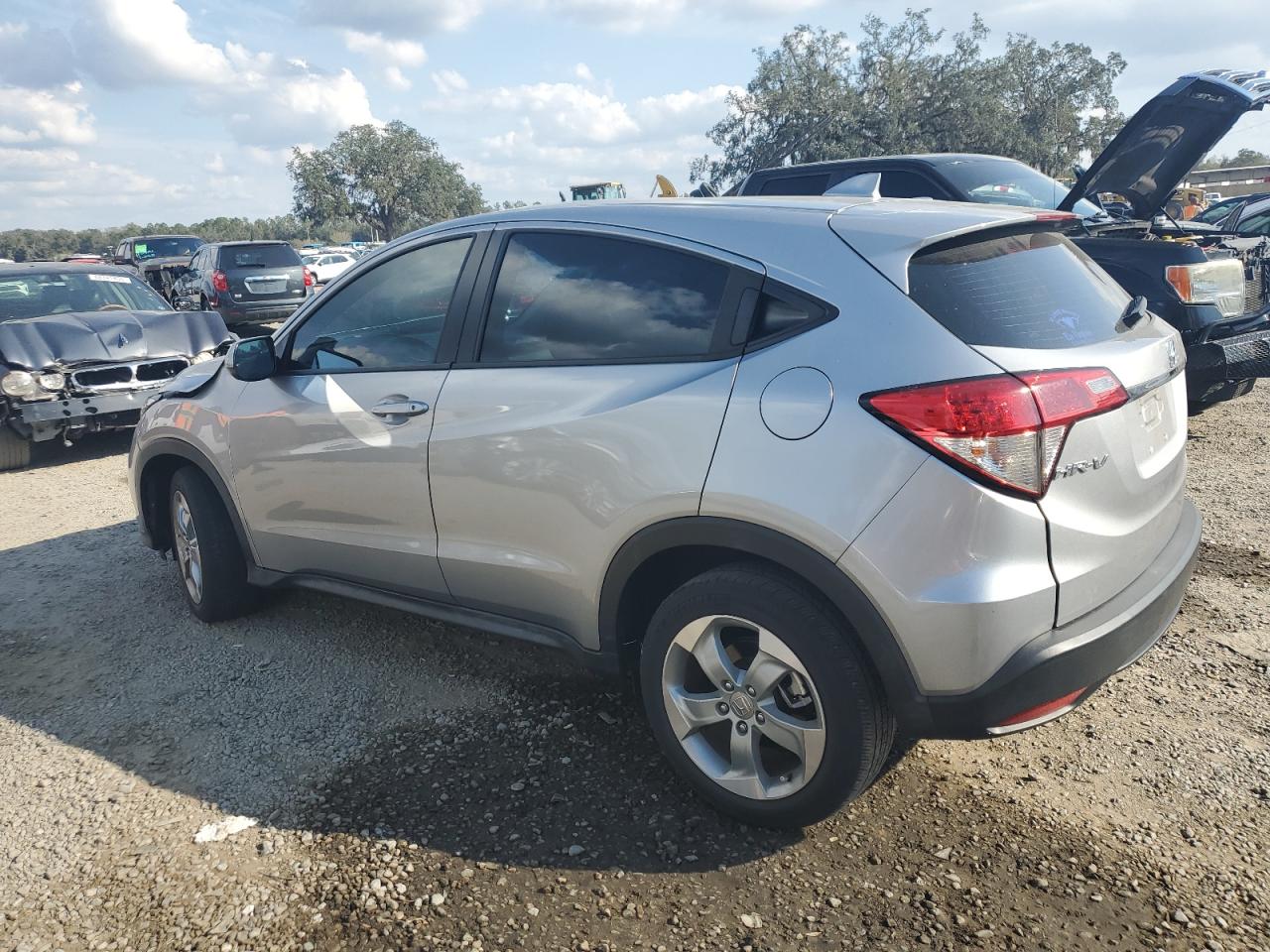 2020 Honda HR-V VIN 3CZRU5H36LM713620 Copart auction photo, front end / side damage thumbnail 2
