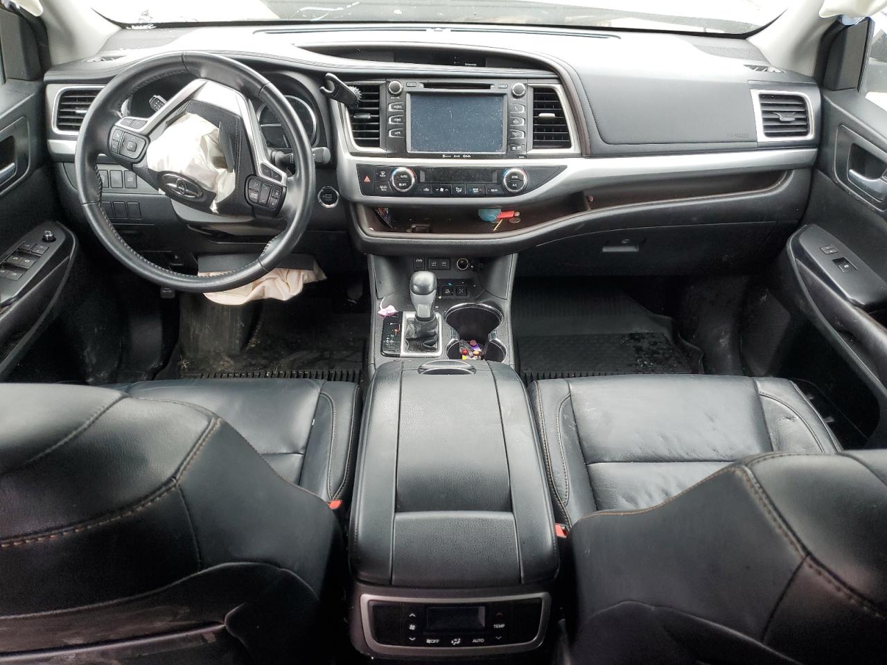 2017 Toyota Highlander VIN 5TDJZRFH6HS508056 Copart auction photo, front end damage thumbnail 8