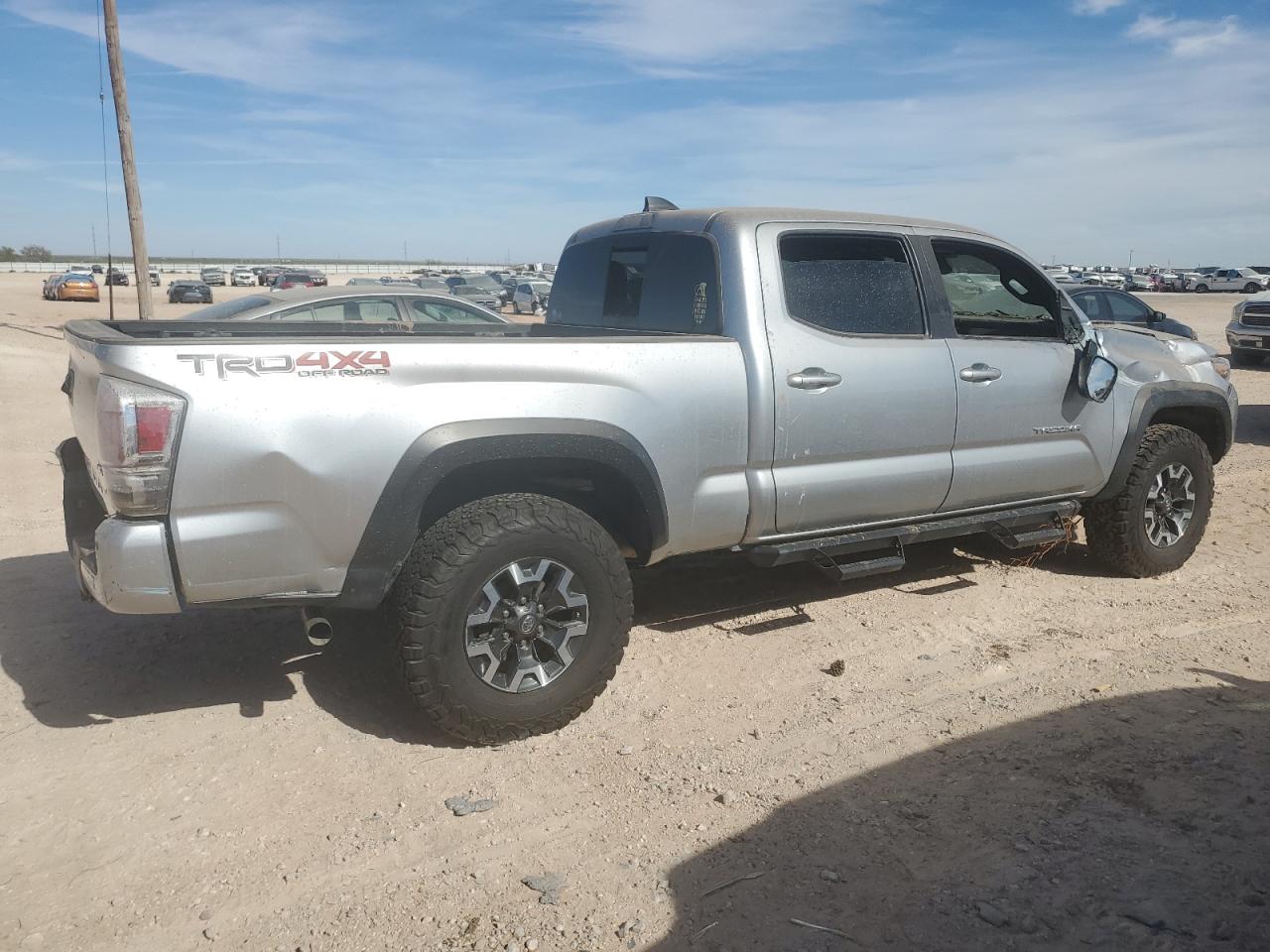 2022 Toyota Tacoma VIN 3TMDZ5BN9NM123684 Copart auction photo, water/flood damage thumbnail 3