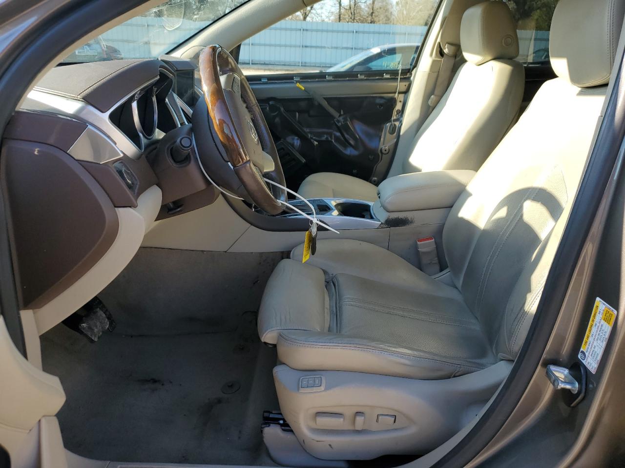2012 Cadillac SRX VIN 3GYFNBE37CS561667 Copart auction photo, front end / minor dent/scratches damage thumbnail 7