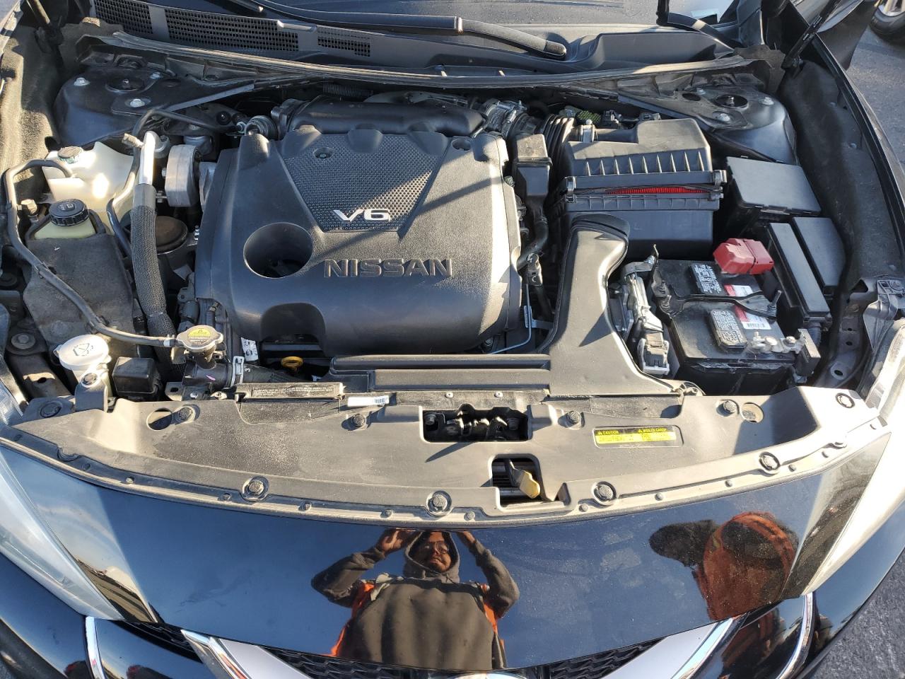 2017 Nissan Maxima VIN 1N4AA6AP2HC385836 Copart auction photo, minor dent/scratches damage thumbnail 11