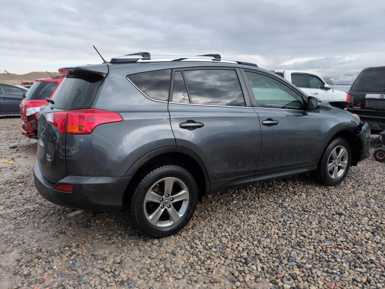 2015 Toyota RAV 4 VIN JTMRFREV2FD166181 Copart auction photo, front end damage thumbnail 3