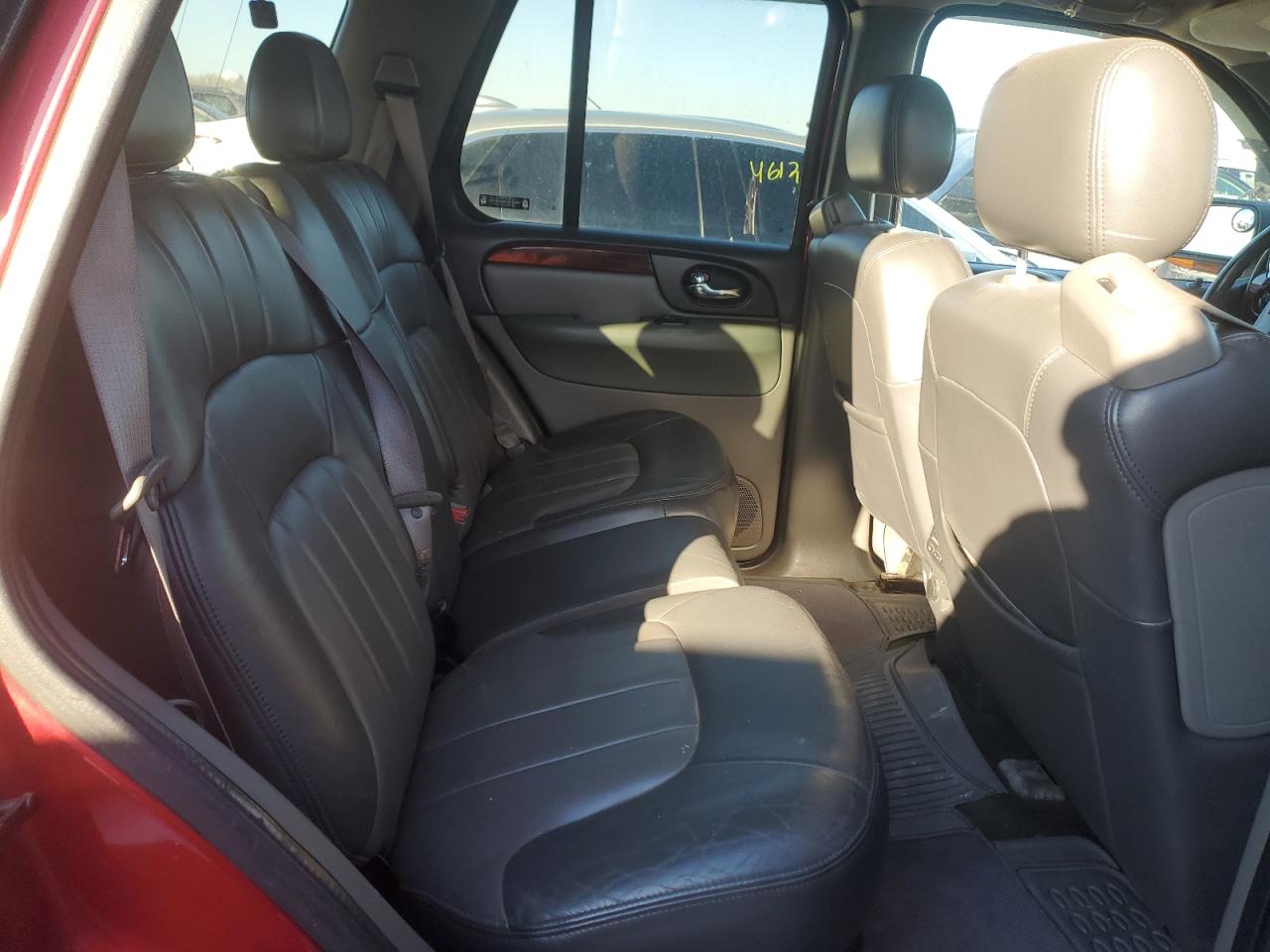 2002 GMC Envoy VIN 1GKDT13S922111587 Copart auction photo, front end / minor dent/scratches damage thumbnail 11