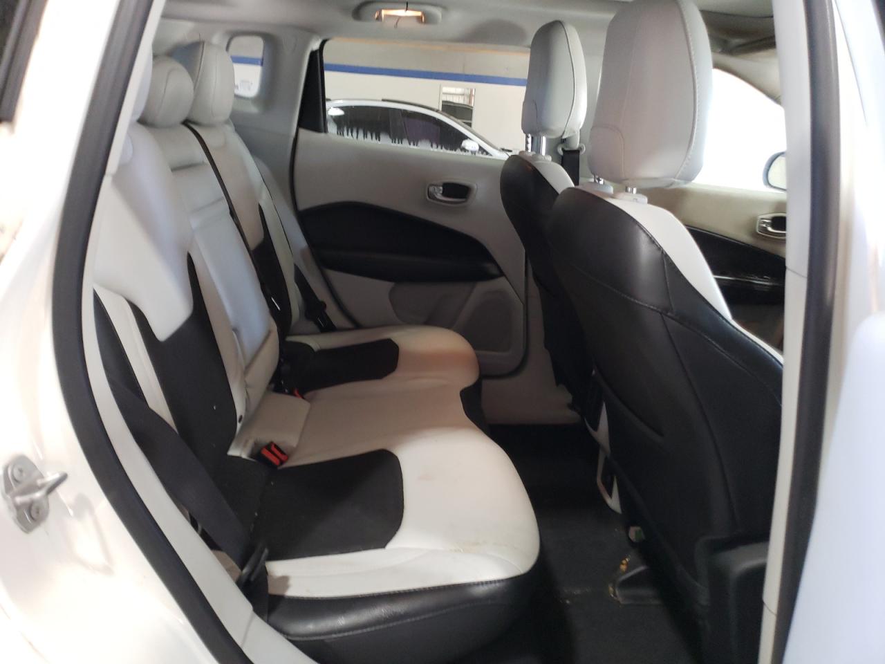 2018 Jeep Compass VIN 3C4NJDBB0JT435016 Copart auction photo, front end damage thumbnail 11
