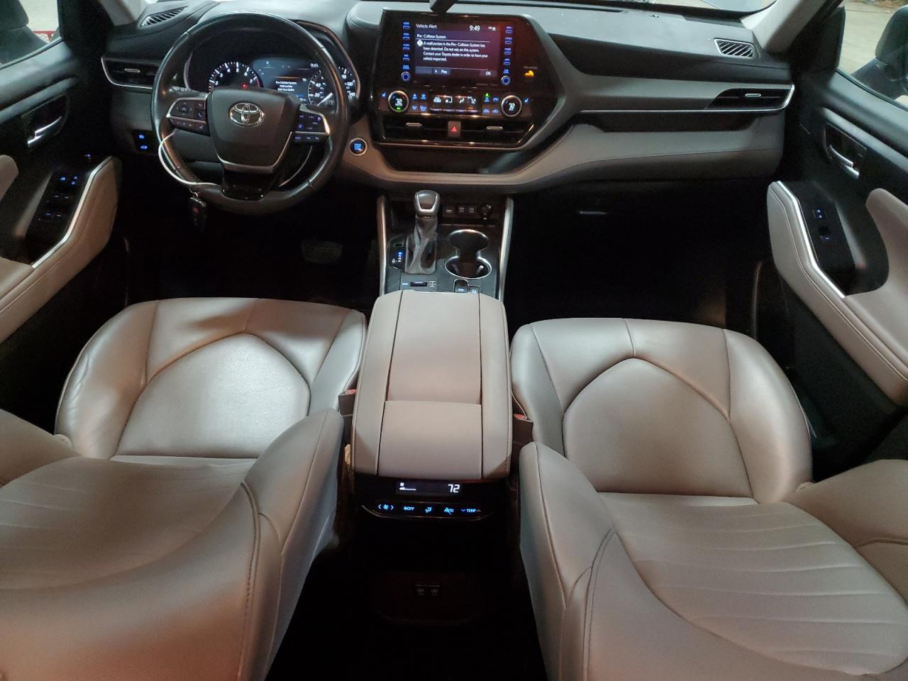 2021 Toyota Highlander VIN 5TDGZRBH2MS076334 Copart auction photo, front end / top/roof damage thumbnail 8