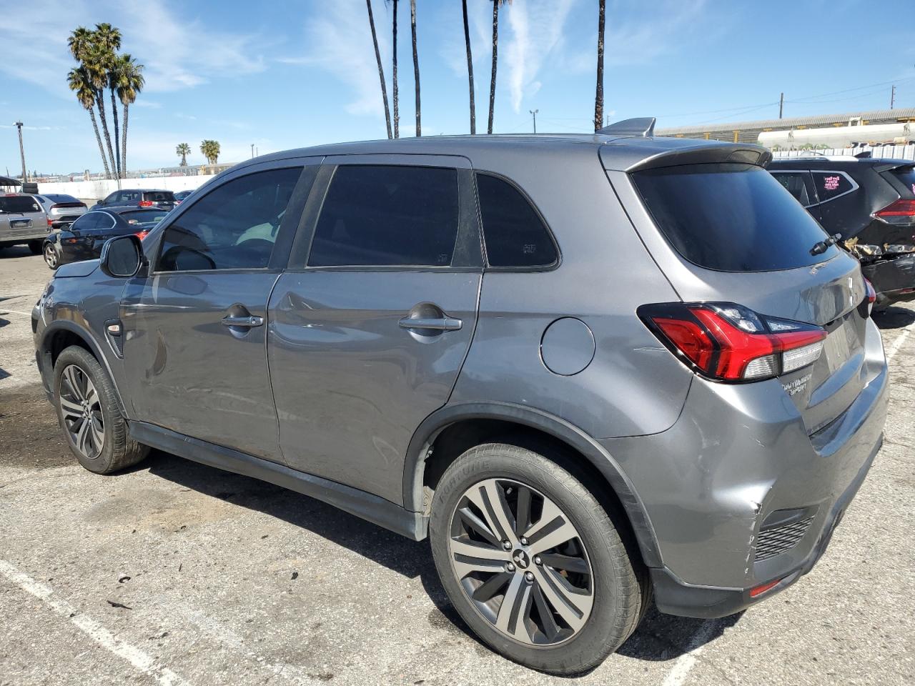 2020 Mitsubishi Outlander VIN JA4AP3AU4LU003185 Copart auction photo, mechanical / minor dent/scratches damage thumbnail 2