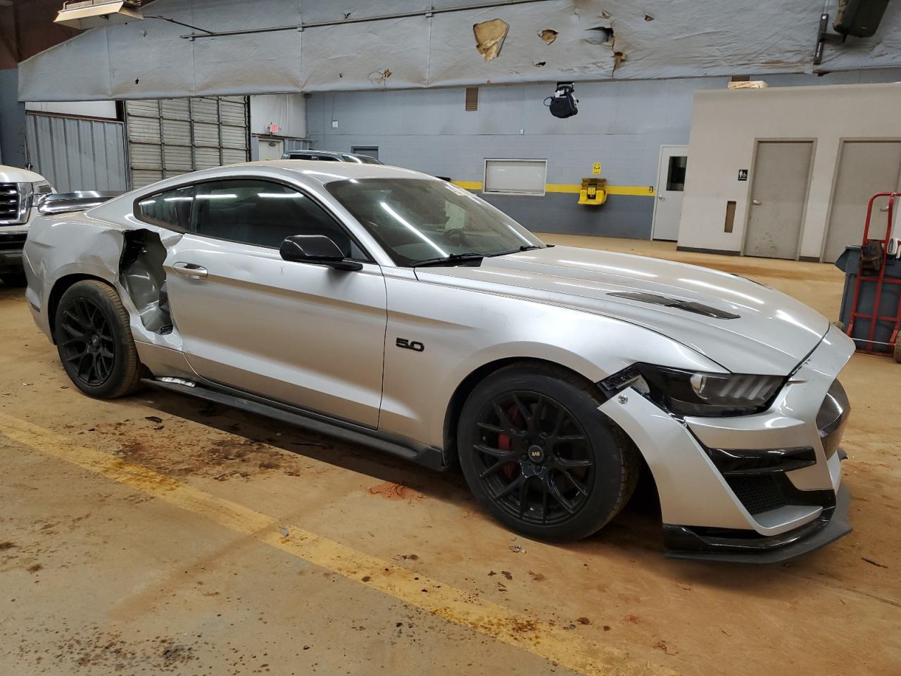 2015 Ford Mustang VIN 1FA6P8CF5F5399381 Copart auction photo, side / front end damage thumbnail 4