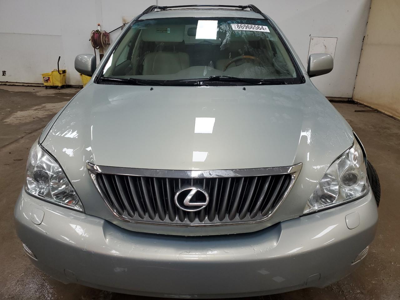 2008 Lexus RX VIN 2T2HK31U98C090181 Copart auction photo, side / front end damage thumbnail 5