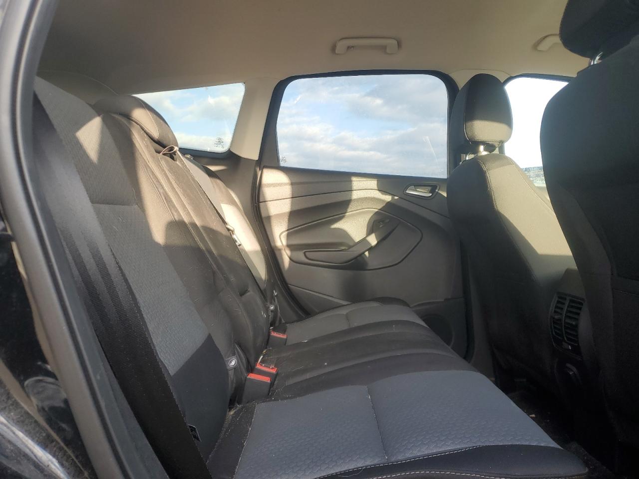 2017 Ford Escape VIN 1FMCU0GD9HUB48397 Copart auction photo, rear end / side damage thumbnail 11