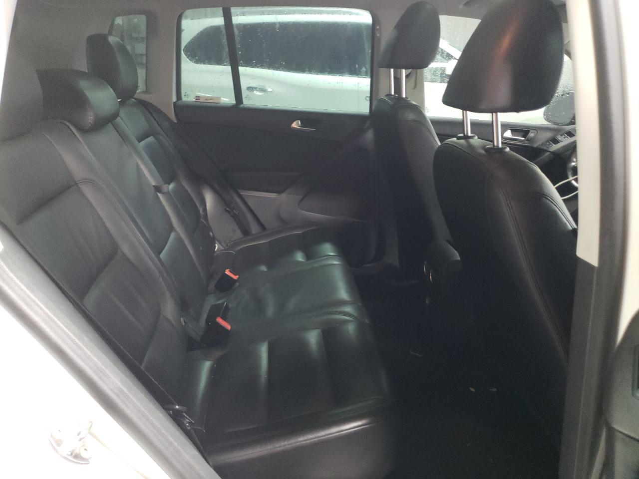 2017 Volkswagen Tiguan VIN WVGTV7AX4HK011923 Copart auction photo, front end damage thumbnail 11