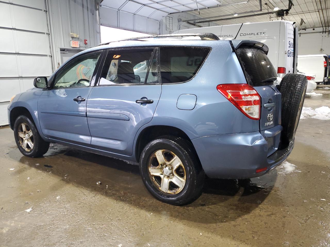 2011 Toyota RAV 4 VIN JTMJK4DV0B5102223 Copart auction photo, rear end / minor dent/scratches damage thumbnail 2