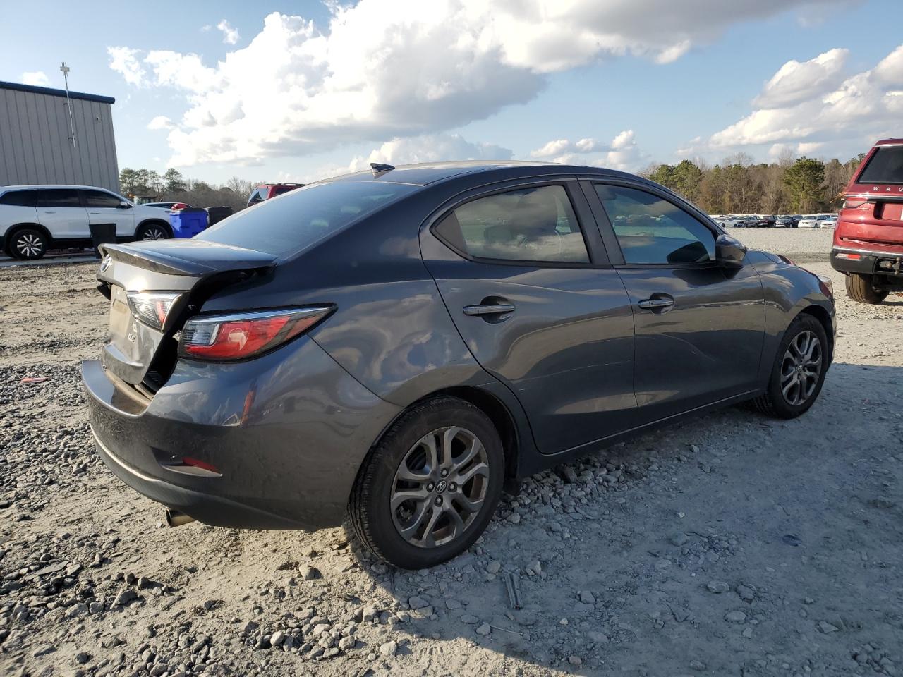 2019 Toyota Yaris VIN 3MYDLBYVXKY513979 Copart auction photo, rear end damage thumbnail 3