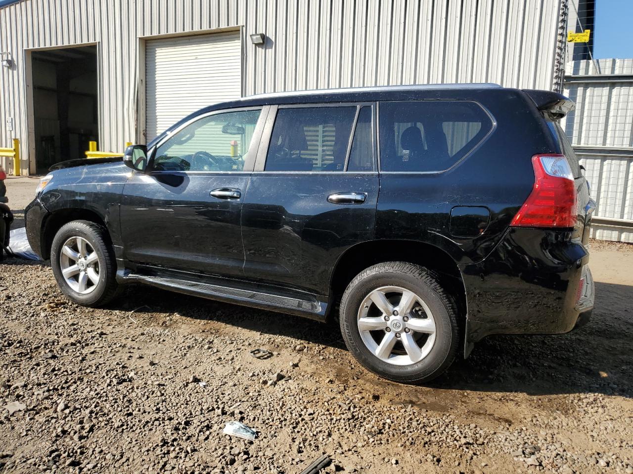 2011 Lexus GX VIN JTJBM7FX0B5025445 Copart auction photo, front end / rear end damage thumbnail 2