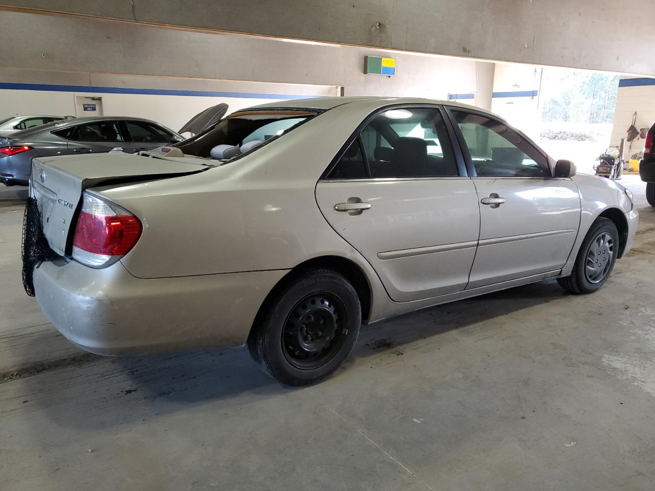 2006 Toyota Camry VIN 4T1BE32K76U163090 Copart auction photo, rear end / side damage thumbnail 3