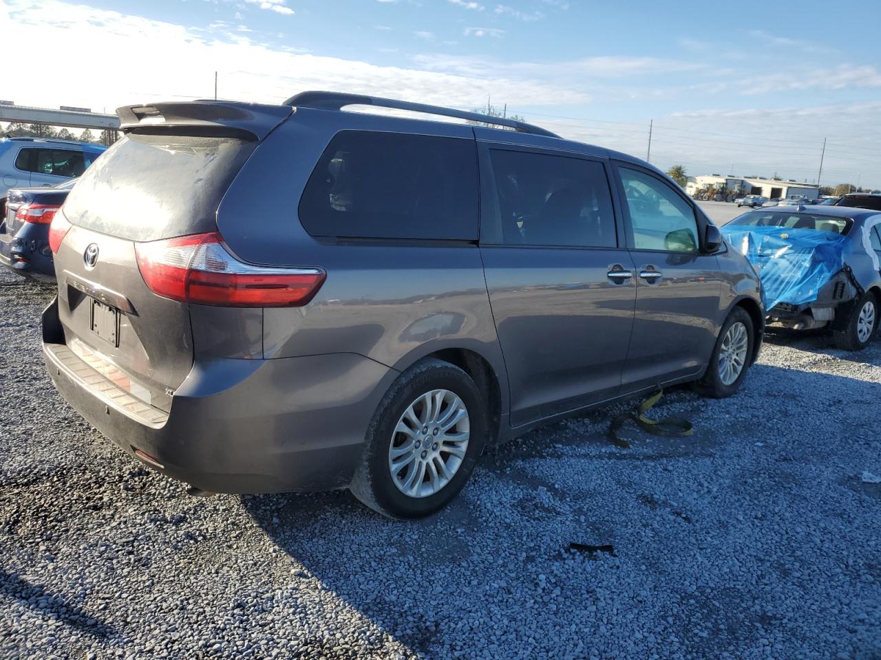 2015 Toyota Sienna VIN 5TDYK3DC6FS657118 Copart auction photo, water/flood damage thumbnail 3