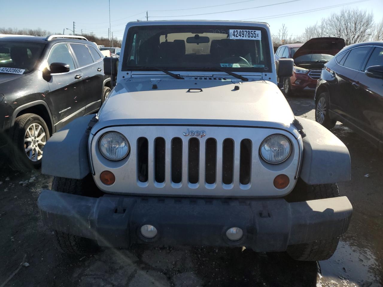 2011 Jeep Wrangler VIN 1J4AA2D10BL635487 Copart auction photo, minor dent/scratches damage thumbnail 5
