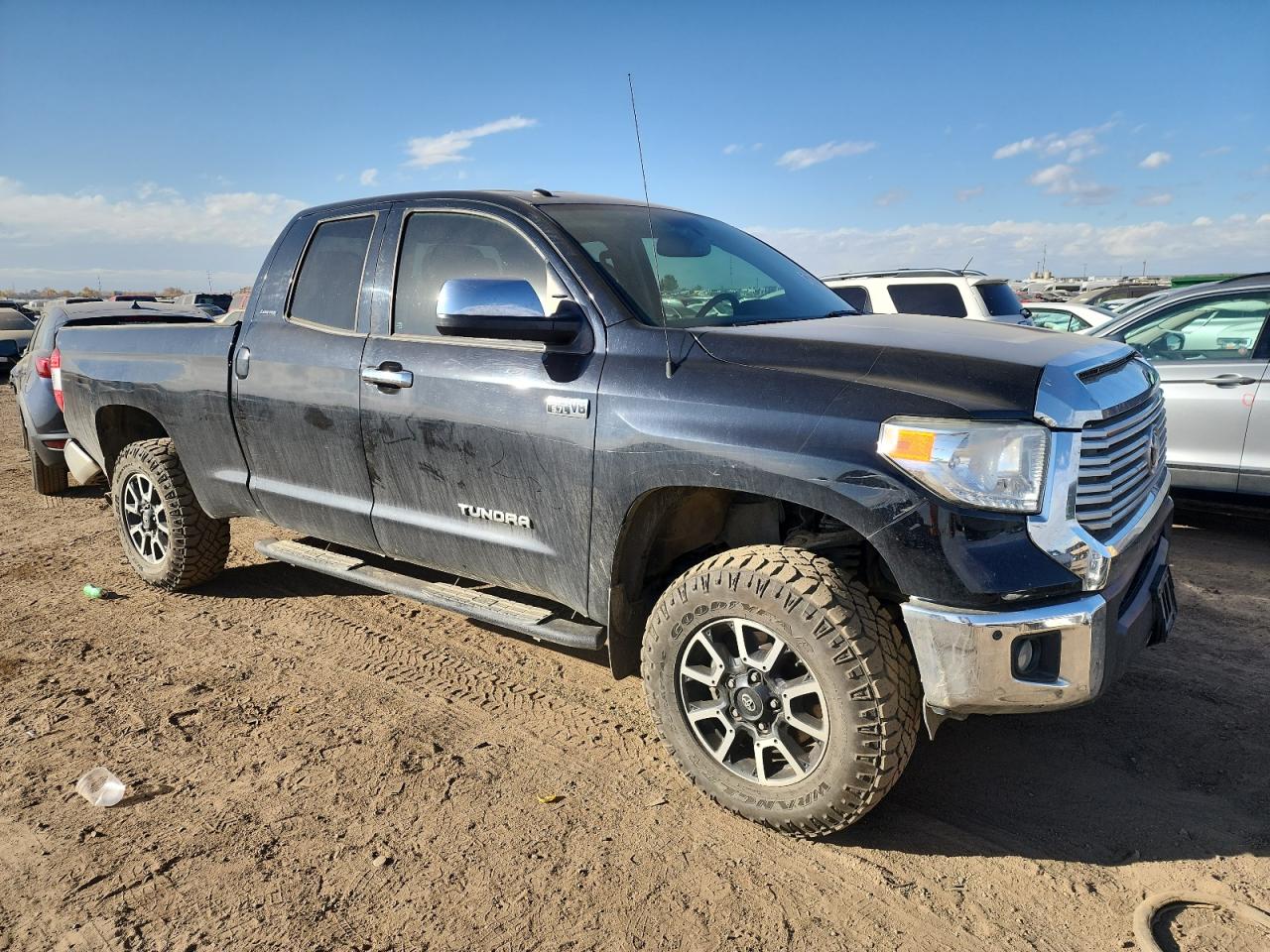 2015 Toyota Tundra VIN 5TFBW5F10FX438263 Copart auction photo, rear end damage thumbnail 4