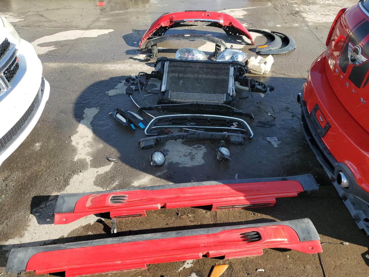 2015 MINI Cooper VIN WMWZC5C54FWP48384 Copart auction photo, front end damage thumbnail 12
