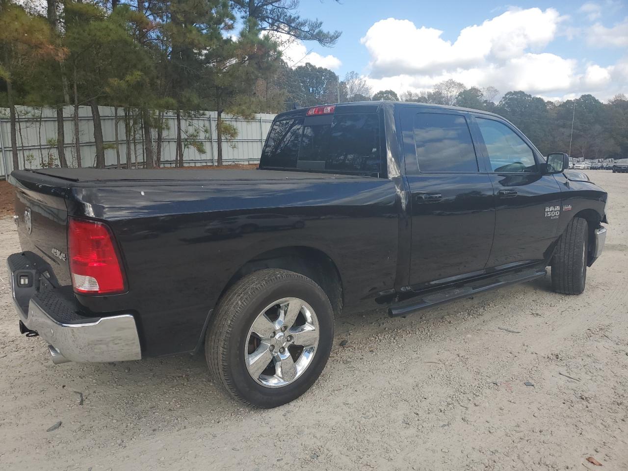 2019 RAM 1500 VIN 1C6RR7TT4KS566768 Copart auction photo, front end damage thumbnail 3