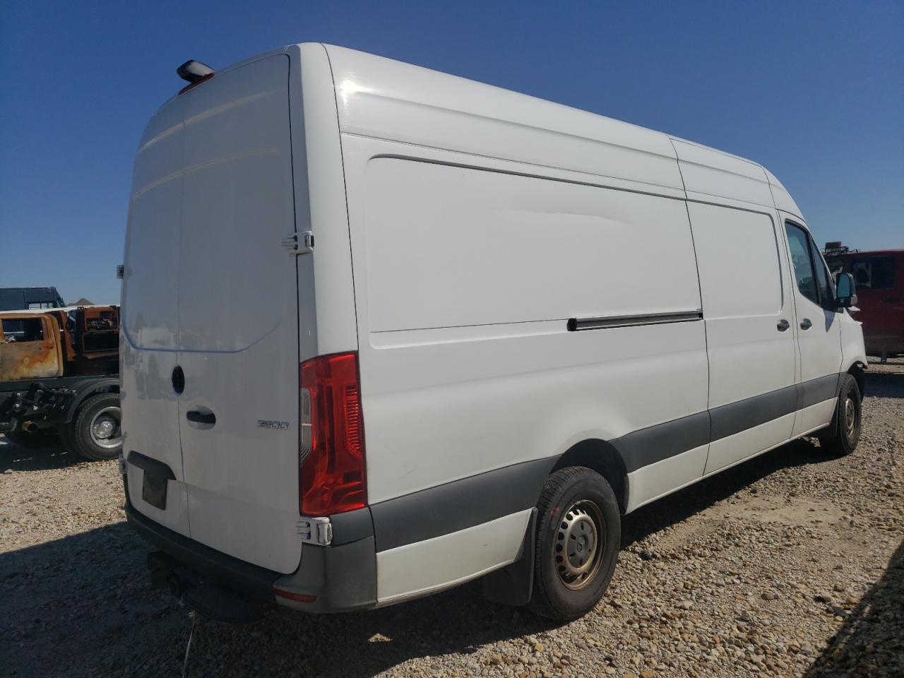 2019 Mercedes-Benz Sprinter VIN WD3PF1CD2KP061548 Copart auction photo, front end / mechanical damage thumbnail 3