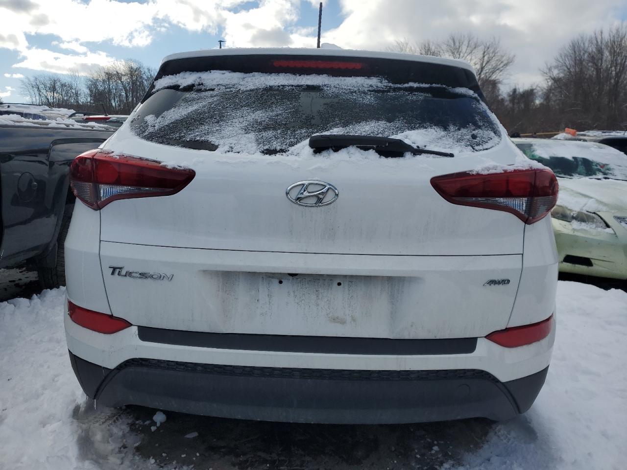 2017 Hyundai Tucson VIN KM8J3CA44HU564264 Copart auction photo, front end / minor dent/scratches damage thumbnail 6