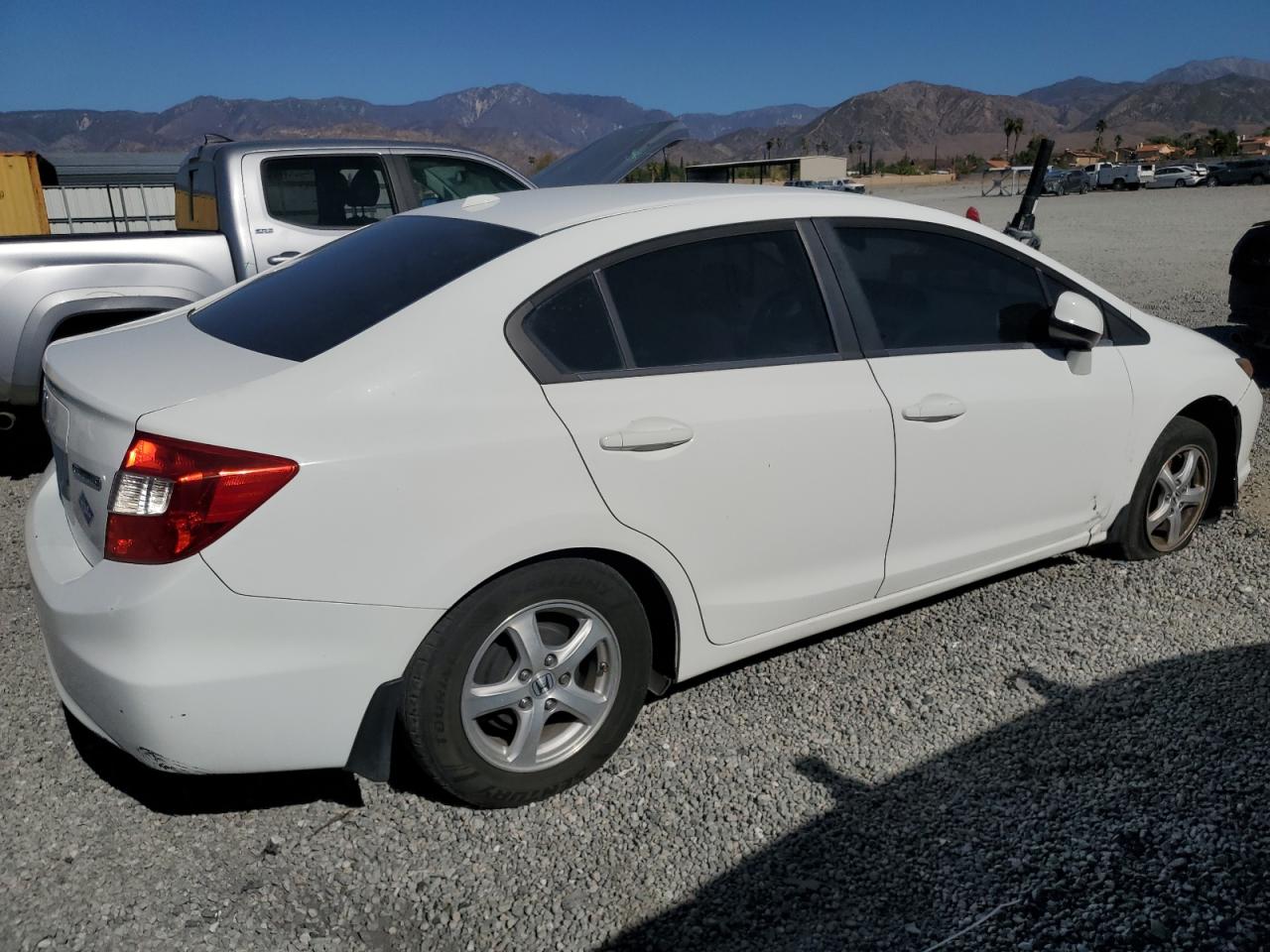 2012 Honda Civic VIN 19XFB5F57CE002022 Copart auction photo, front end / side damage thumbnail 3
